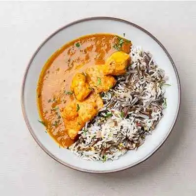 Slow-Cooked Chicken Curry with Wild Rice Mix